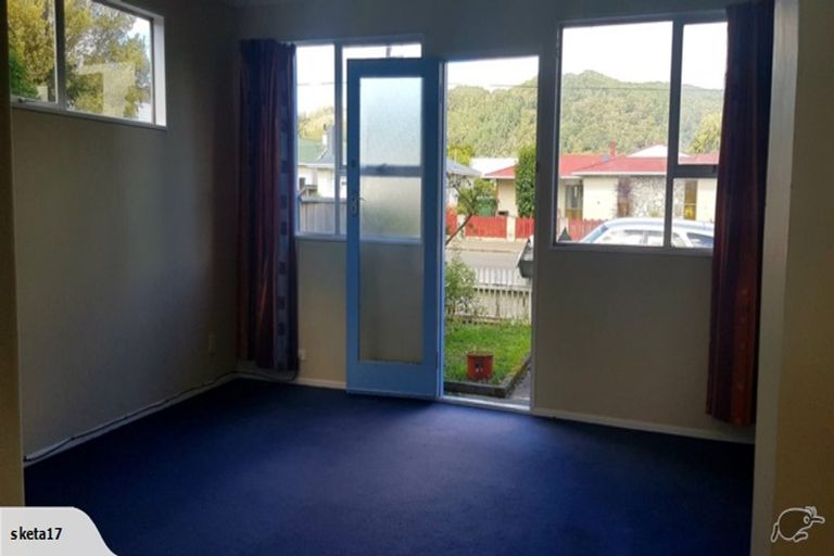 Photo of property in 8/100 Martin Street, Wallaceville, Upper Hutt, 5018
