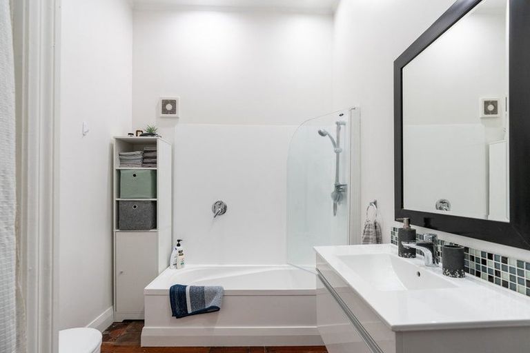 Photo of property in 489 Adelaide Road, Berhampore, Wellington, 6023