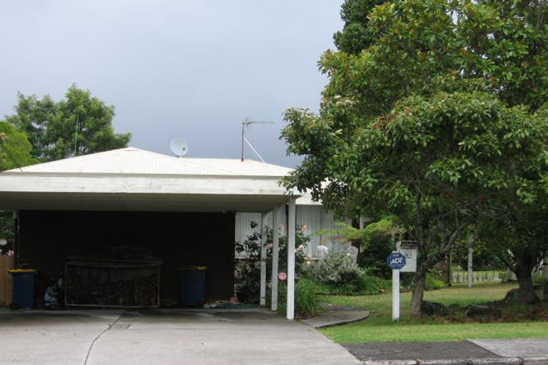Photo of property in 1/41 Tirimoana Road, Te Atatu South, Auckland, 0602