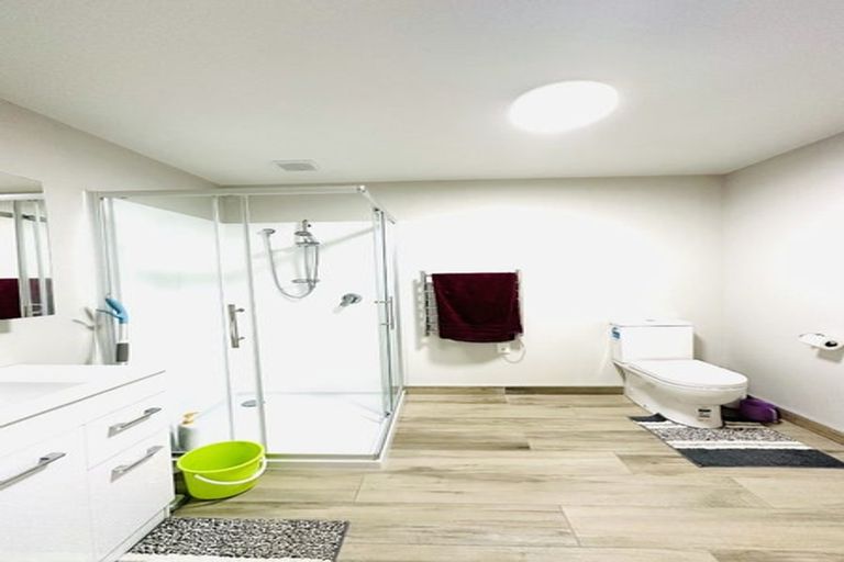 Photo of property in 10/11 Ray Small Drive, Papakura, 2110