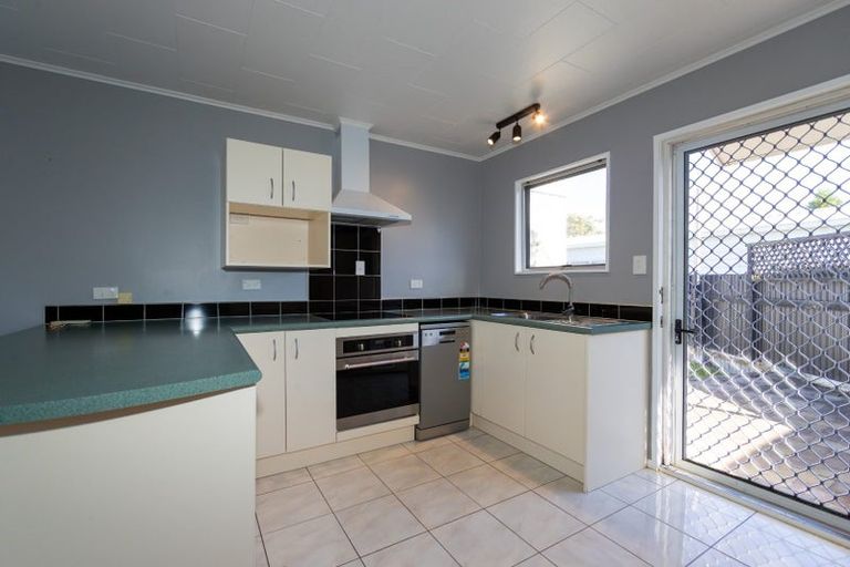 Photo of property in 1/35 Robinson Crescent, Tamatea, Napier, 4112