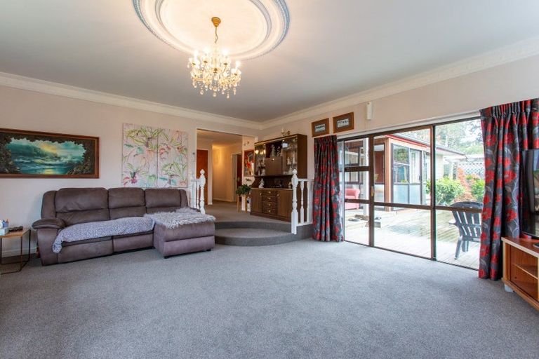 Photo of property in 12 Windsor Street, Dannevirke, 4930