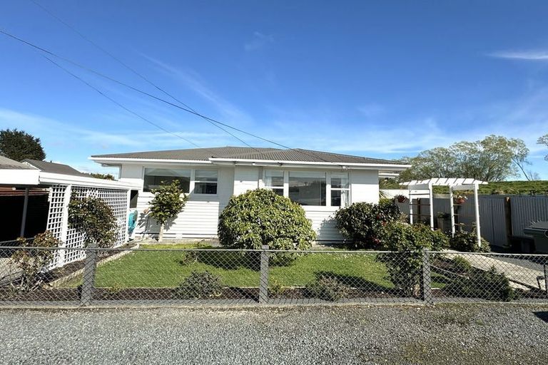 Photo of property in 9 George Street, Balclutha, 9230