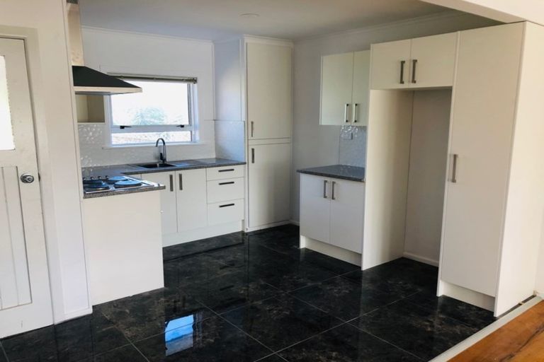 Photo of property in 27 Cameron Street, Papakura, 2110