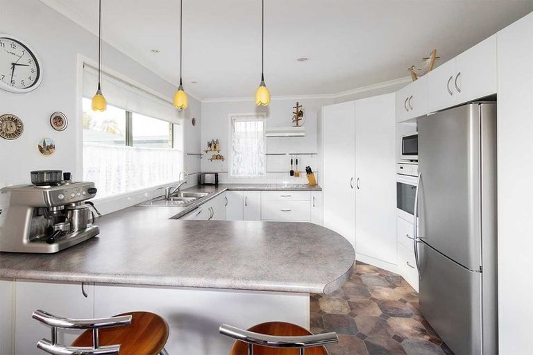 Photo of property in 138a Masters Avenue, Silverdale, Hamilton, 3216