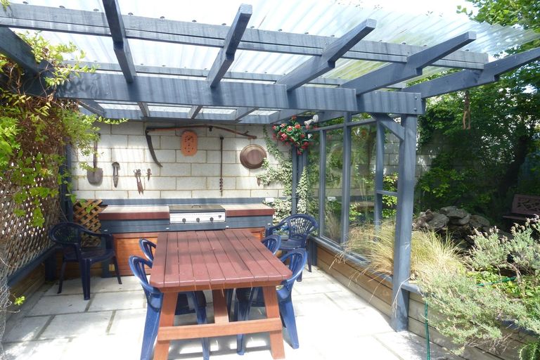 Photo of property in 14 Whitby Street, Clyde, 9330