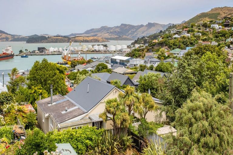 Photo of property in 35a Exeter Street, Lyttelton, 8082