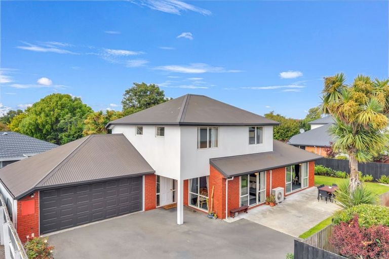 Photo of property in 3 Rosefield Lane, Northcote, Christchurch, 8052