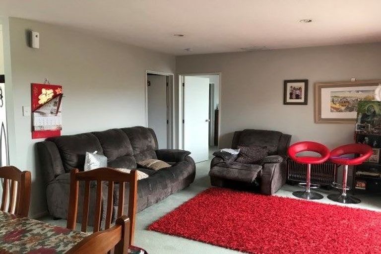 Photo of property in 8 Cataluna Place, Hei Hei, Christchurch, 8042