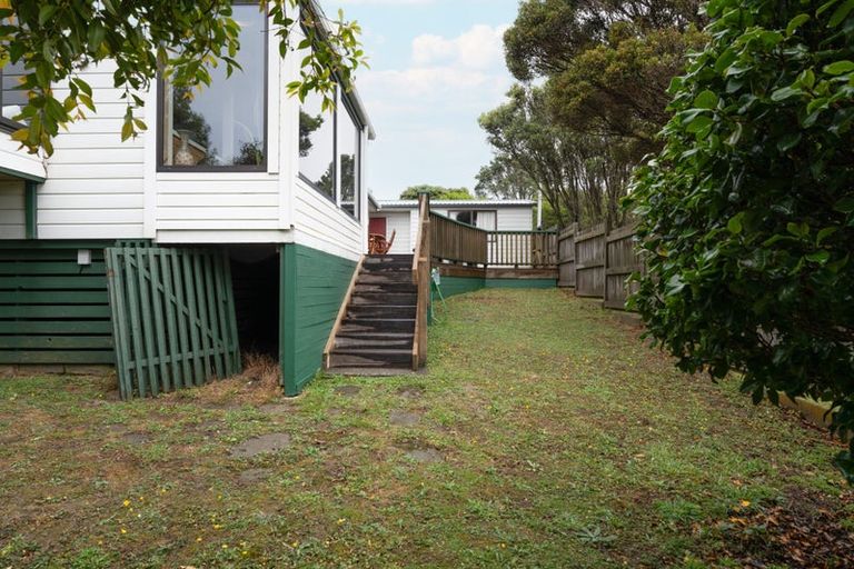 Photo of property in 6 Buccaneer Place, Grenada Village, Wellington, 6037