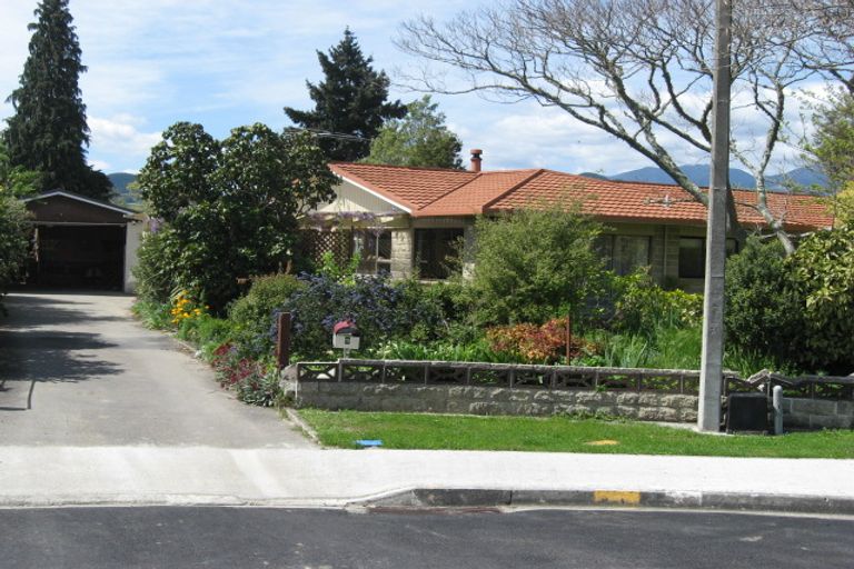 Photo of property in 9 Naumai Place, Brightwater, 7022