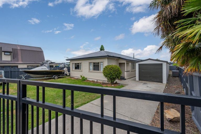 Photo of property in 106 Meeanee Road, Taradale, Napier, 4112
