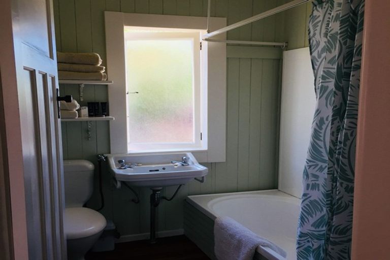 Photo of property in 36 Esmonde Road, Takapuna, Auckland, 0622