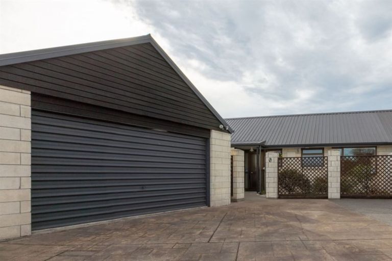 Photo of property in 3/6 Hawea Place, Mairehau, Christchurch, 8052