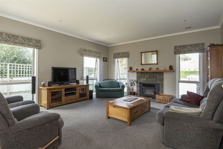 Photo of property in 135 Main Road, Pleasant Point, 7903