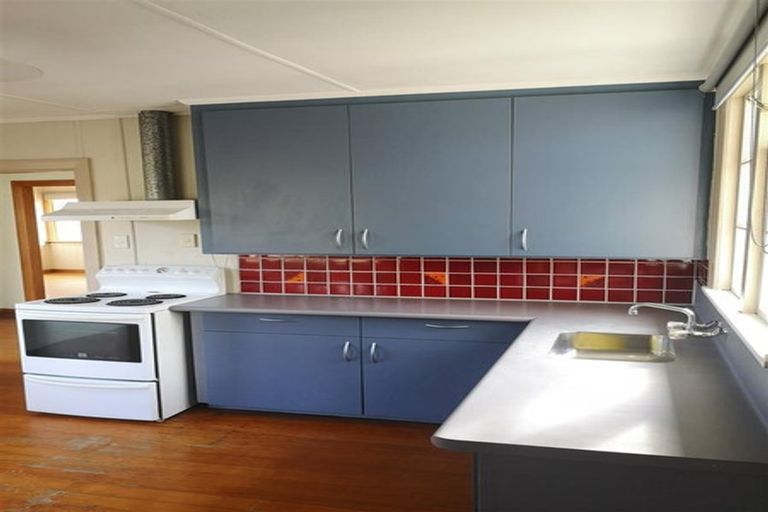 Photo of property in 1 Freyberg Avenue, Stoke, Nelson, 7011