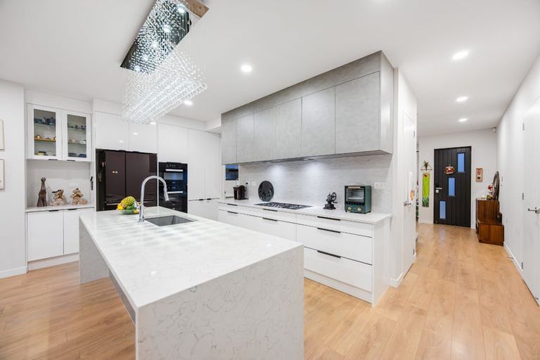 Photo of property in 41 Windlass Street, Long Bay, Auckland, 0630