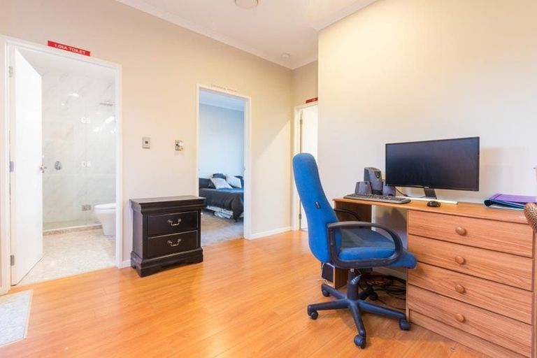 Photo of property in 2 Ballyholey Drive, Flat Bush, Auckland, 2019