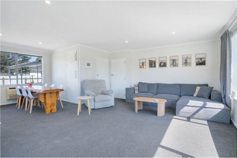 Photo of property in 5 Waterford Drive, Winton, 9720