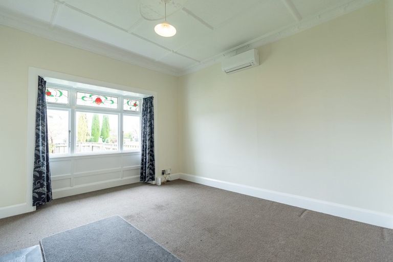 Photo of property in 24 Aroha Street, Takaro, Palmerston North, 4410