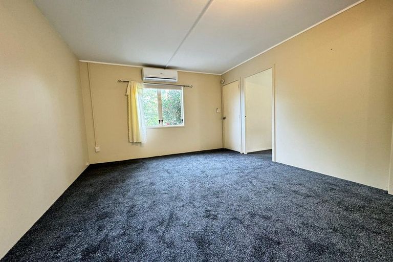 Photo of property in 80p Tirimoana Road, Te Atatu South, Auckland, 0602