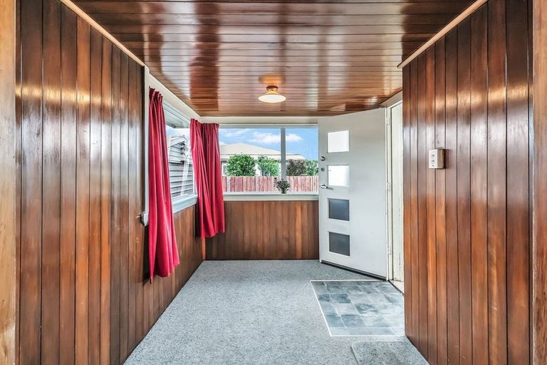 Photo of property in 2/38 Roberts Road, Hei Hei, Christchurch, 8042