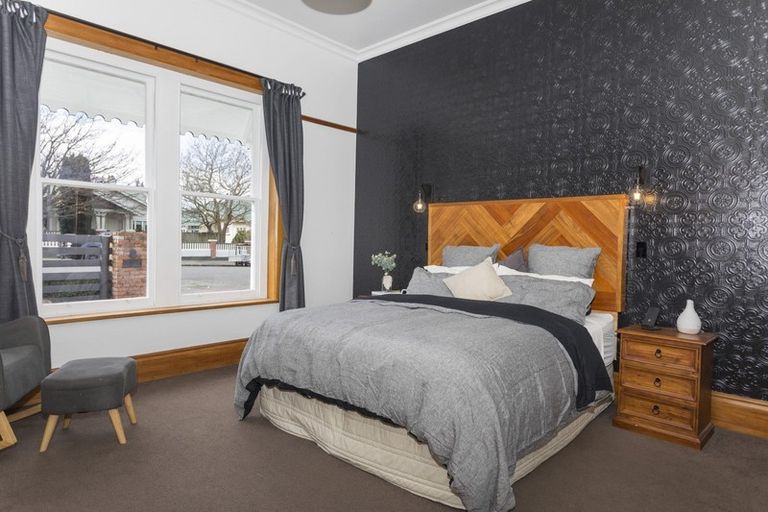 Photo of property in 11 Albert Street, Dannevirke, 4930