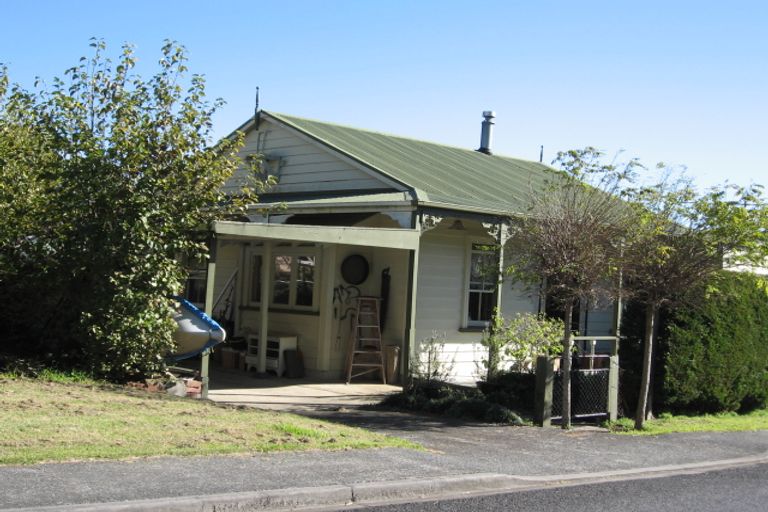 Photo of property in 1 Matauwhi Road, Russell, 0202