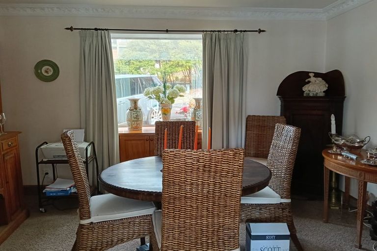 Photo of property in 16 Furneaux Grove, Whitby, Porirua, 5024