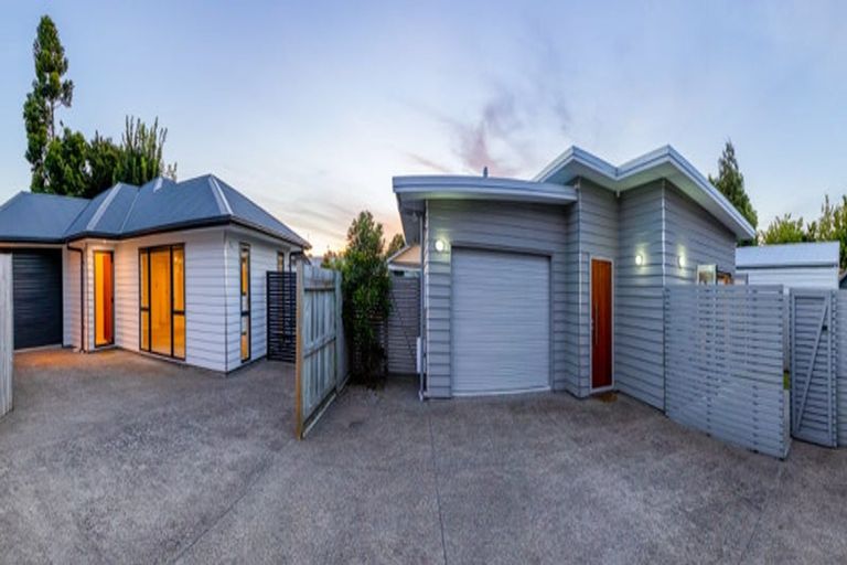 Photo of property in 65a Weston Avenue, Roslyn, Palmerston North, 4414