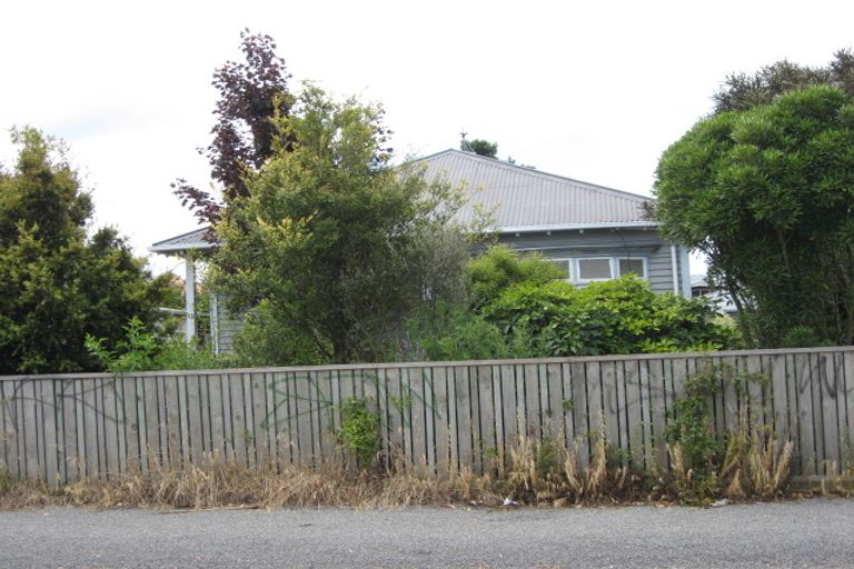 Photo of property in 13 Bass Street, Woolston, Christchurch, 8062
