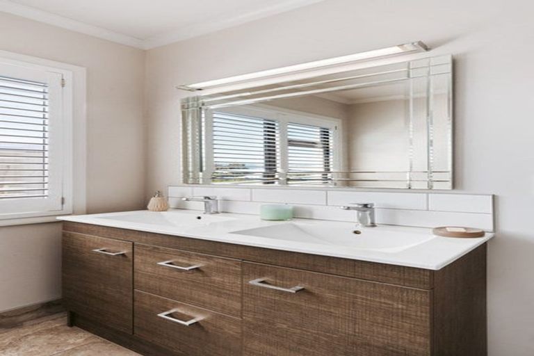 Photo of property in 81-83 Hamurana Road, Omokoroa, 3114