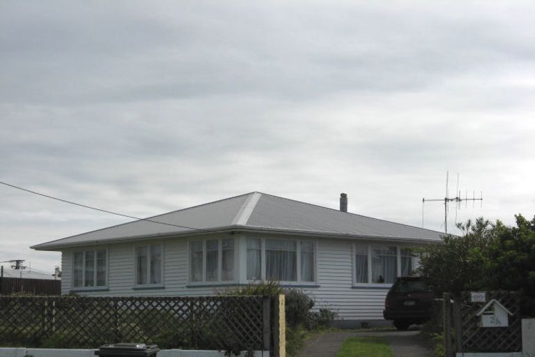 Photo of property in 26 Lee Street, Castlecliff, Whanganui, 4501