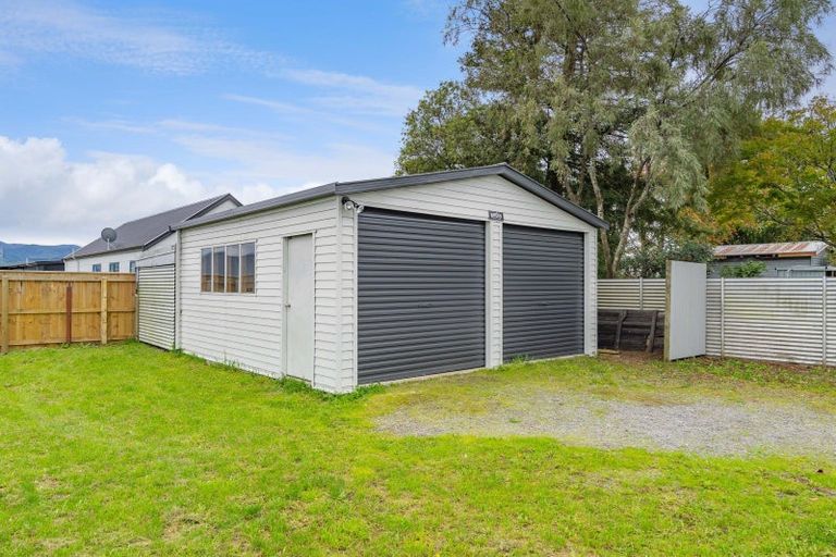 Photo of property in 382 High Street South, Carterton, 5713