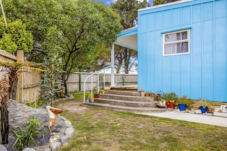 Photo of property in 19 South Crescent, Amberley, 7481