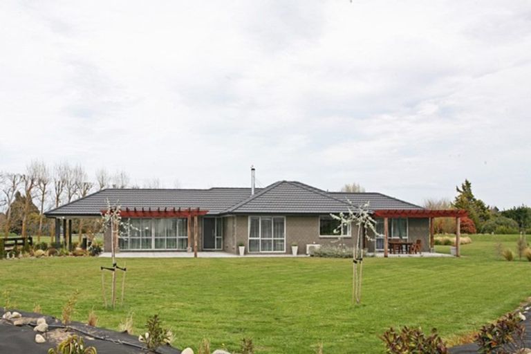 Photo of property in 17 Landsborough Drive, Darfield, 7571