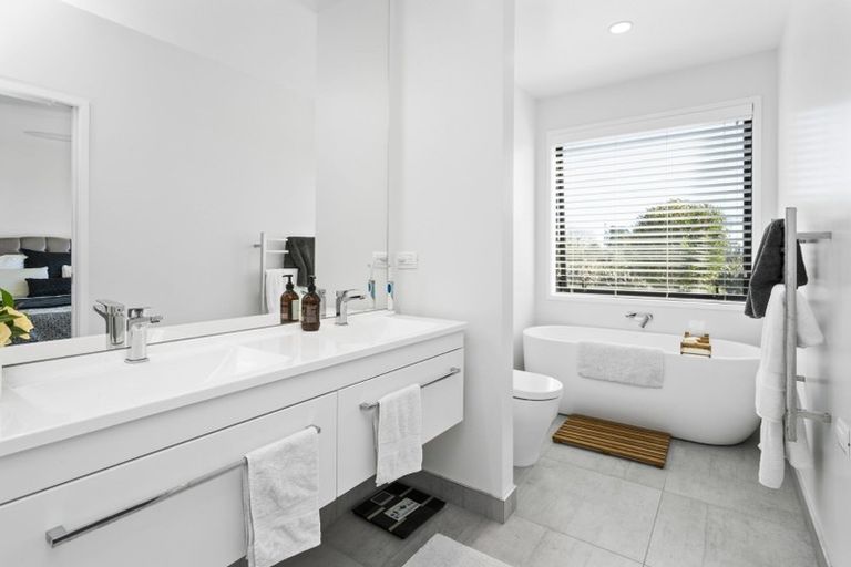 Photo of property in 11 Kotare Grove, Cambridge, 3434