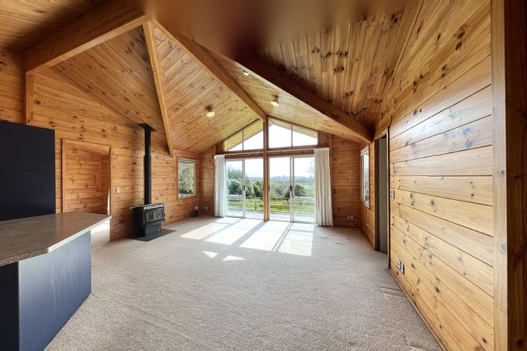 Photo of property in 82 Huia Street, Waikanae, 5036