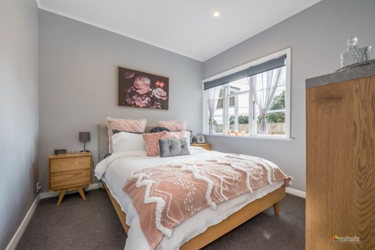 Photo of property in 24a Bell Road, Waiwhetu, Lower Hutt, 5010