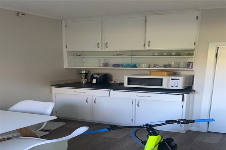 Photo of property in 19 Petherick Crescent, Johnsonville, Wellington, 6037