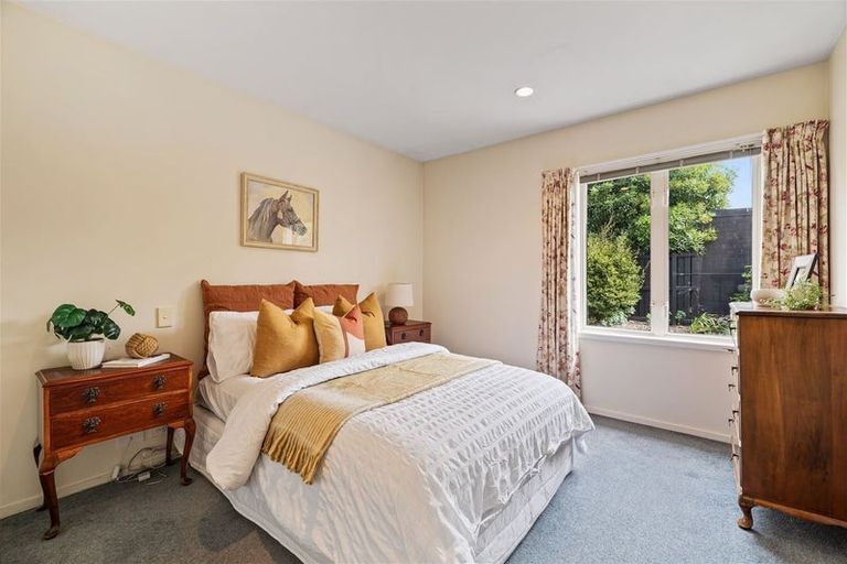 Photo of property in 1/16 Hanover Place, Ilam, Christchurch, 8041
