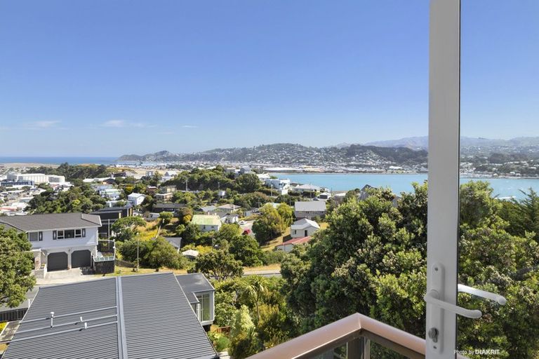 Photo of property in 7/21 Duchess Place, Maupuia, Wellington, 6022