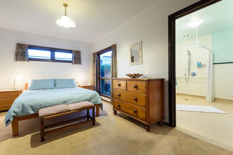 Photo of property in 12 Burrows Street, Tauranga South, Tauranga, 3112