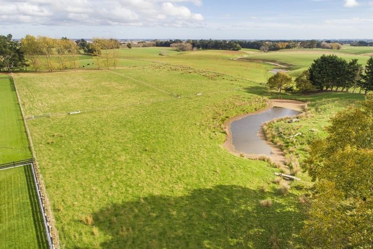 Photo of property in 197 Tutaki Road, Kelvin Grove, Palmerston North, 4470