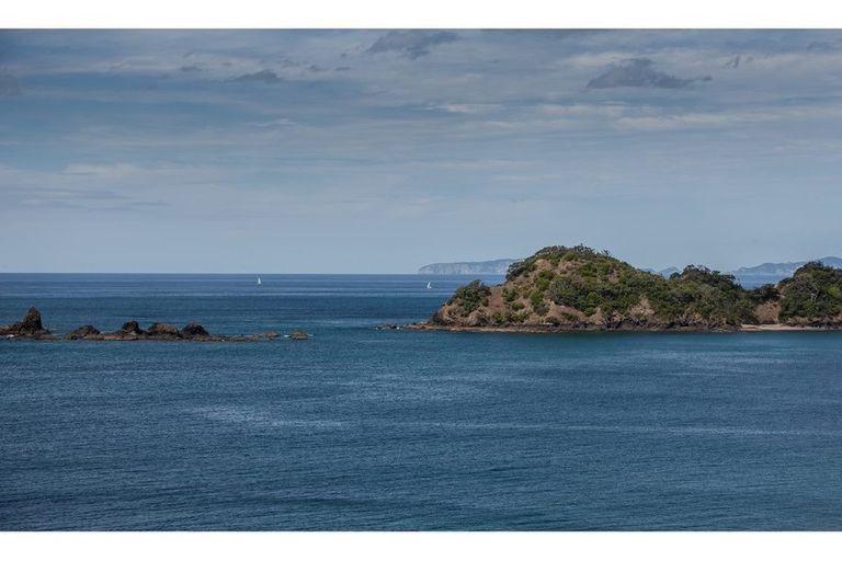 Photo of property in 356 Rockell Road, Whananaki, Hikurangi, 0181