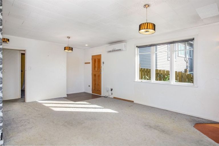 Photo of property in 21 Waiho Terrace, Elsdon, Porirua, 5022