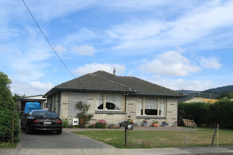 Photo of property in 15 Hildreth Street, Trentham, Upper Hutt, 5018