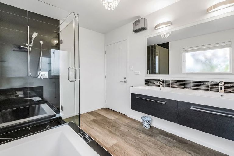 Photo of property in 2 Highworth Crescent, Rolleston, 7615