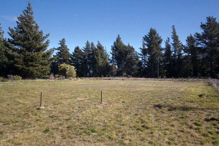 Photo of property in 420 Domain Road, Lake Hawea, Wanaka, 9382