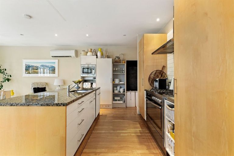 Photo of property in 8 Glandovey Road, Fendalton, Christchurch, 8052